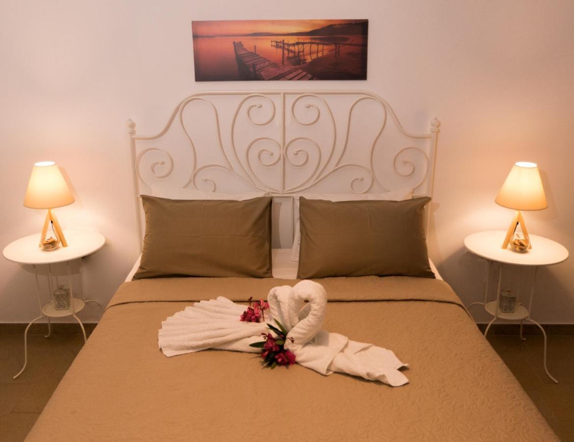 Cozy Family Friendly With Large Garden Close To Beaches - Dirella Kynopiástai