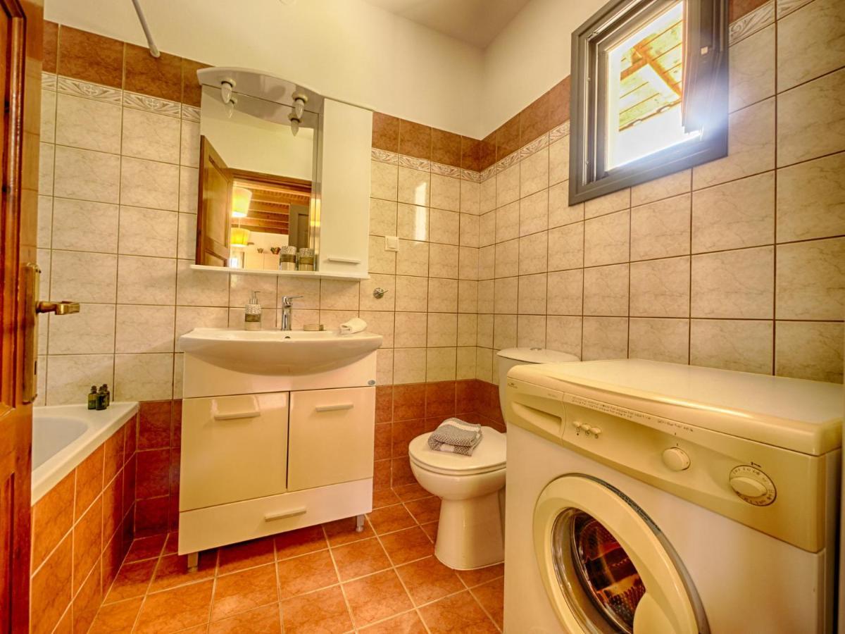 Cozy Family Friendly With Large Garden Close To Beaches - Dirella Apartment *