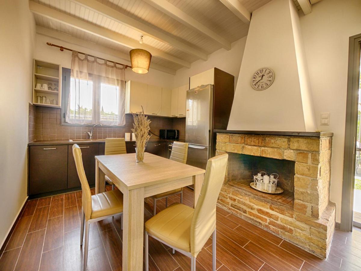 Cozy Family Friendly With Large Garden Close To Beaches - Dirella