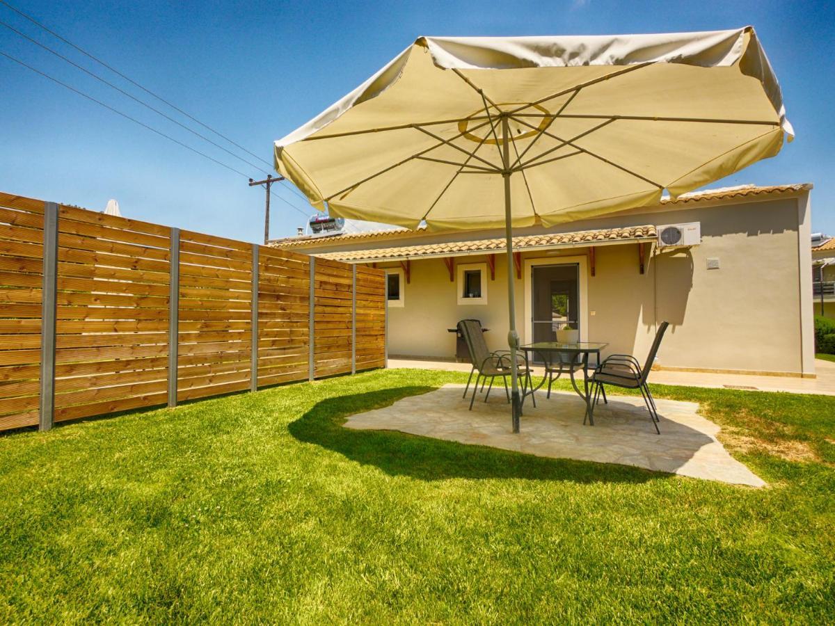 Cozy Family Friendly With Large Garden Close To Beaches - Dirella Apartment Kynopiástai