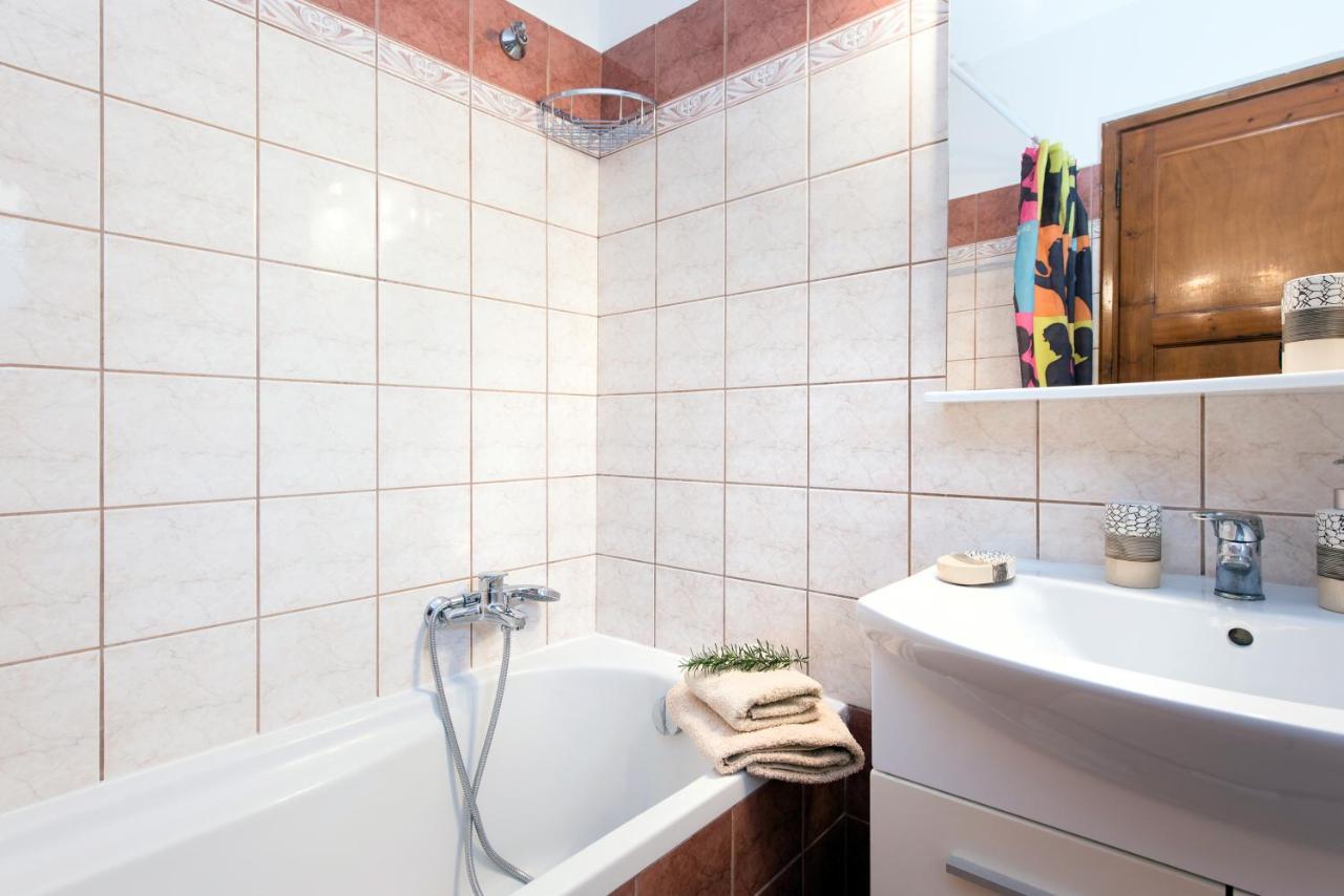 Cozy Family Friendly With Large Garden Close To Beaches - Dirella