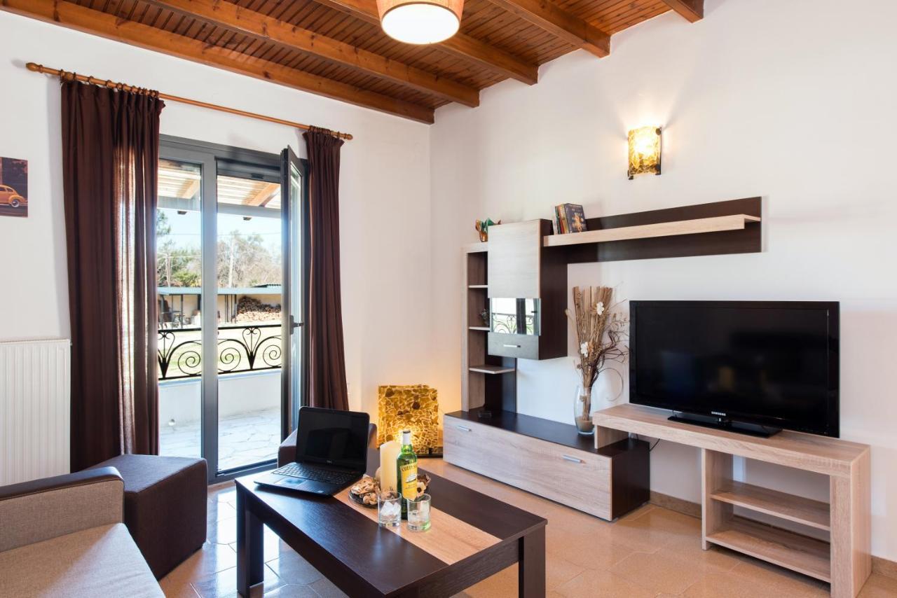 Cozy Family Friendly With Large Garden Close To Beaches - Dirella Apartment *