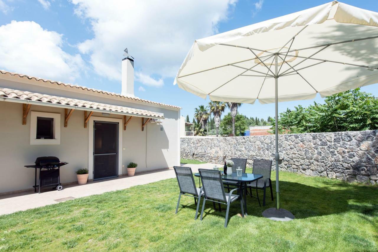 Cozy Family Friendly With Large Garden Close To Beaches - Dirella