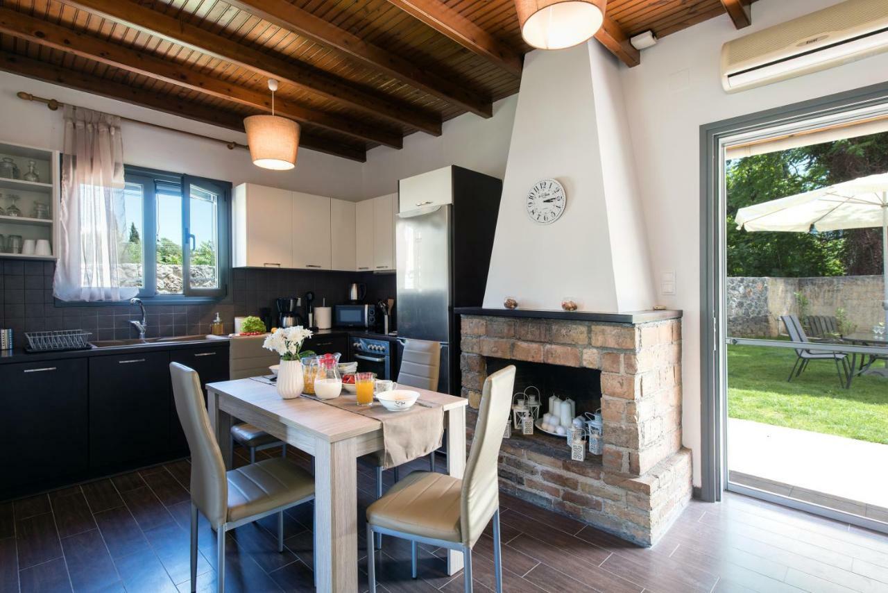 Cozy Family Friendly With Large Garden Close To Beaches - Dirella *