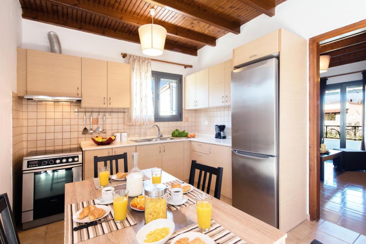 Cozy Family Friendly With Large Garden Close To Beaches - Dirella *